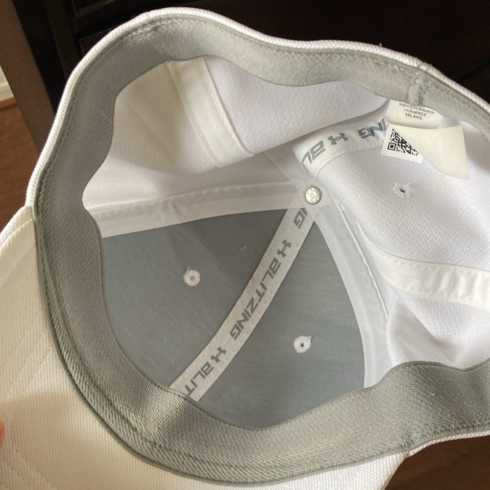 COPY - Under Armour, freedom hat - Picture 3 of 7